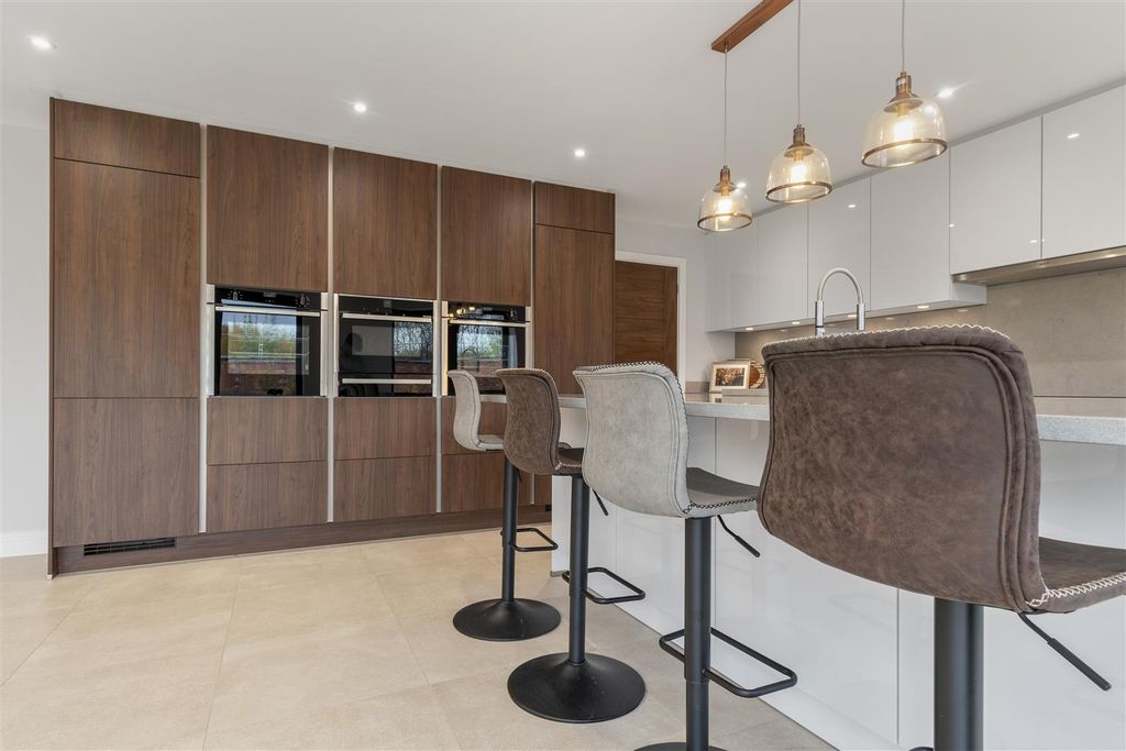 Additional image 6 of 5 bed detached house for saleHazel Lane, Walsall WS6