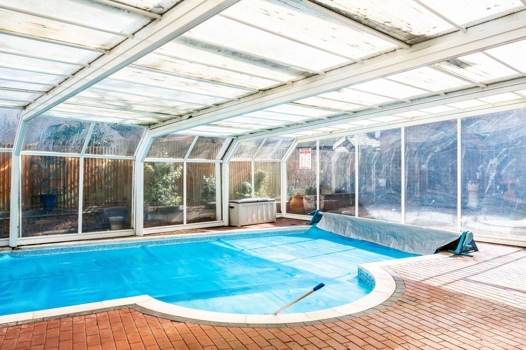 Additional image 26 of 5 bed detached house for saleWallace Court, Cheslyn Hay, Walsall WS6