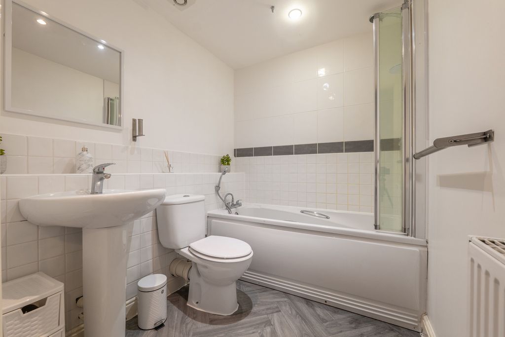 Additional image 8 of 2 bed flat for saleWelland Road, Derby DE65