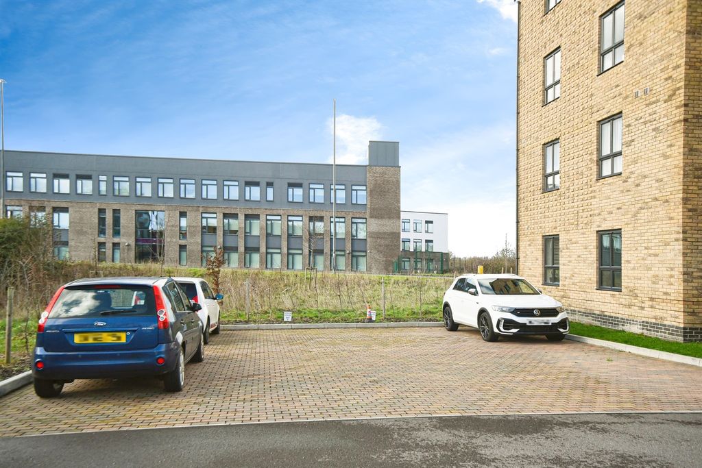 Additional image 19 of 2 bed flat for saleSemington Strand, Swindon SN1