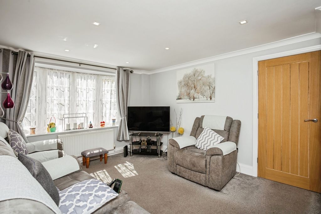 Additional image 4 of 3 bed semi-detached house for saleFrancis Drive, Loughborough, Leicestershire LE11