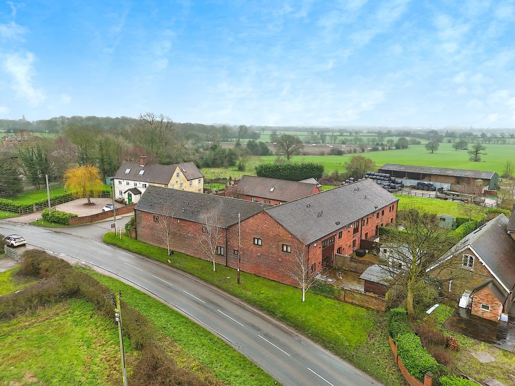 Additional image 2 of 3 bed barn conversion for saleManor Farm Barns, Essington, Wolverhampton WV11