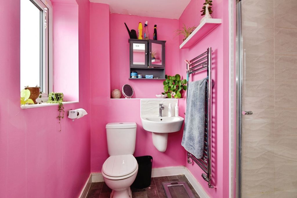 Additional image 18 of 4 bed detached house for saleShetland Drive, Newcastle, Staffordshire ST5