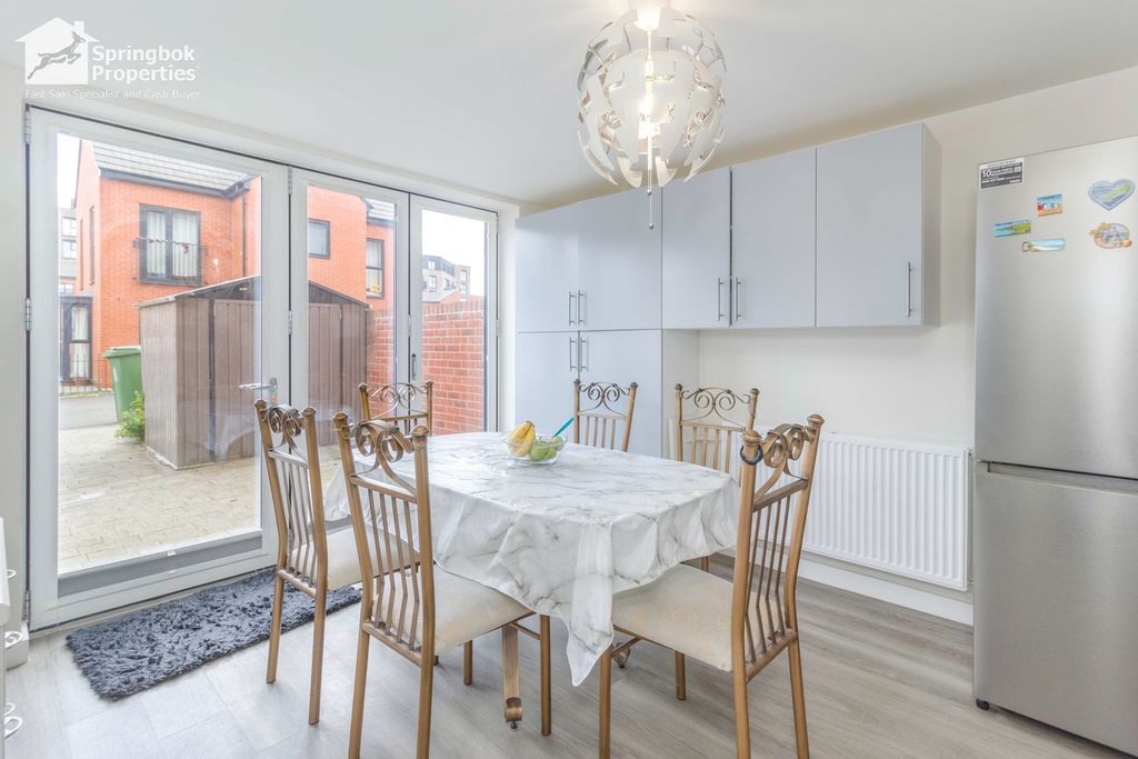 Additional image 6 of 4 bed town house for saleSoar Lane, Leicester, Leicestershire LE3
