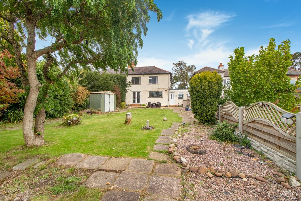 2 bed semi-detached house for saleLynn Lane, Lynn WS14