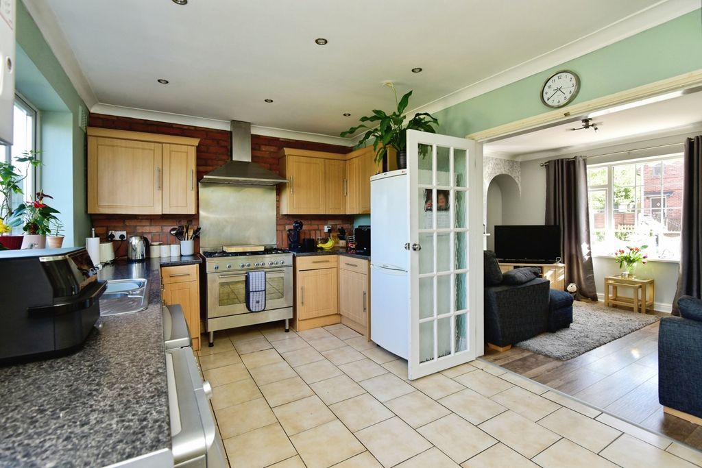 Additional image 5 of 3 bed town house for saleBaggott Place, Newcastle, Staffordshire ST5