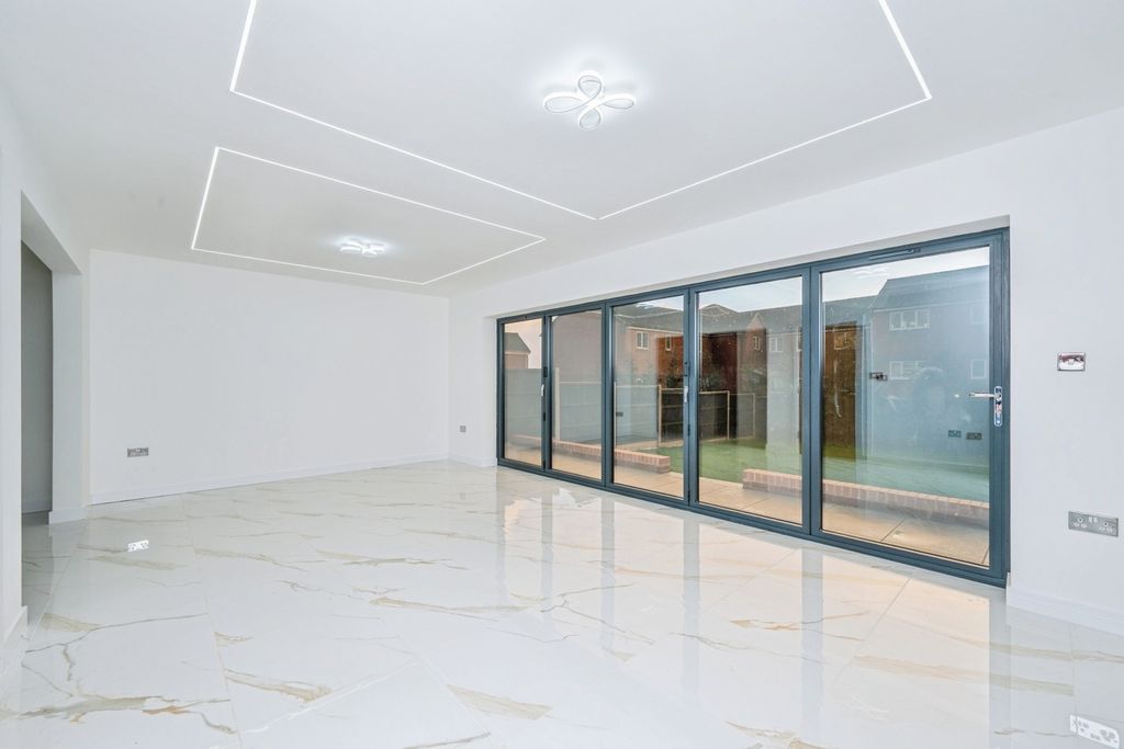 Additional image 20 of 5 bed detached house for saleHockley Road, Wilnecote, Tamworth, Staffordshire B77