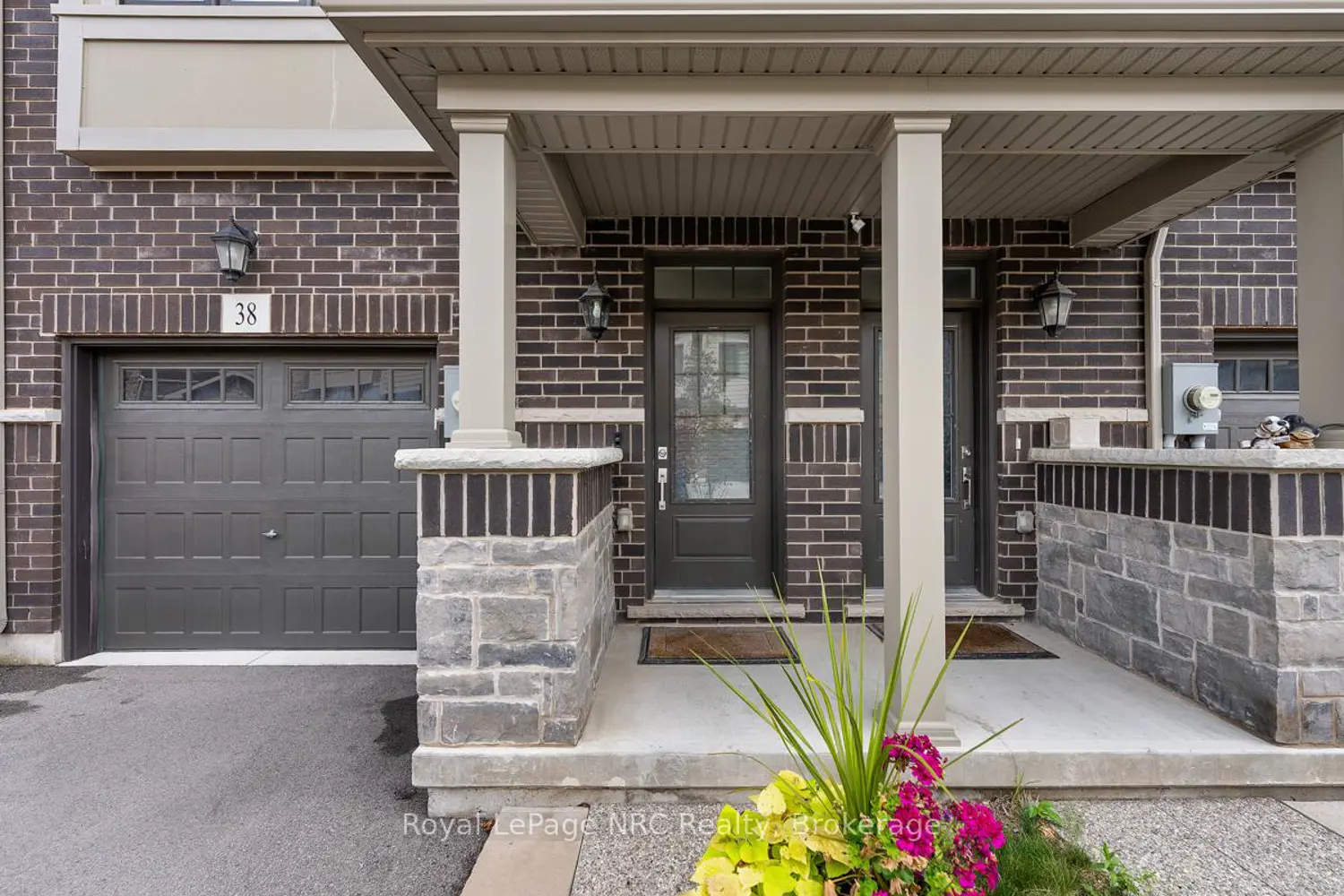 38 Hibiscus Lane photo 3