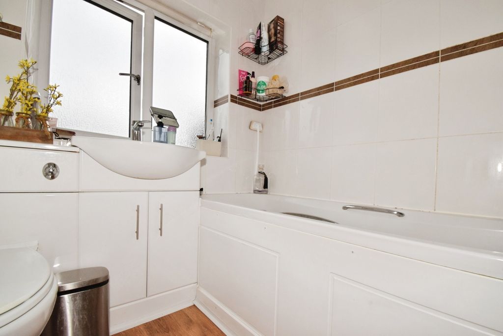 Additional image 7 of 2 bed terraced house for saleWoodstock Road, Leicester, Leicestershire LE4