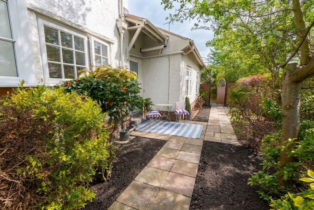 Additional image 38 of 4 bed detached house for saleGlenfield Road, Western Park, Leicester LE3