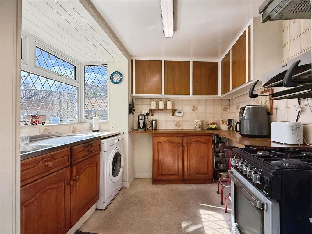Additional image 4 of 3 bed end terrace house for saleJohn Street, Leek ST13