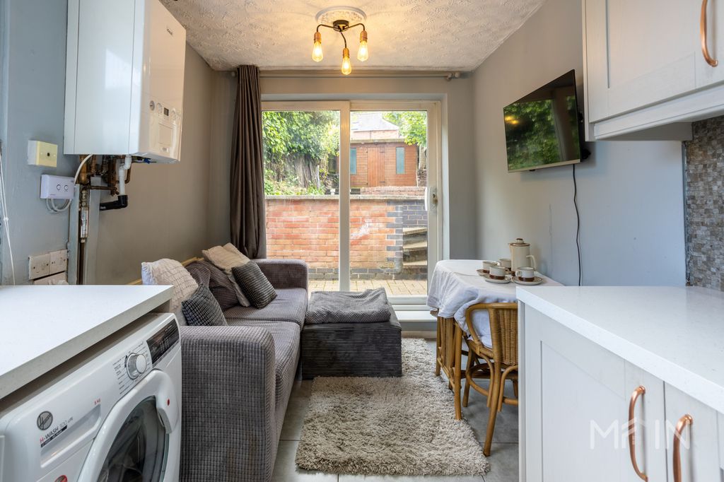 Additional image 10 of 3 bed semi-detached house for saleHumberstone Drive, Leicestershire LE5