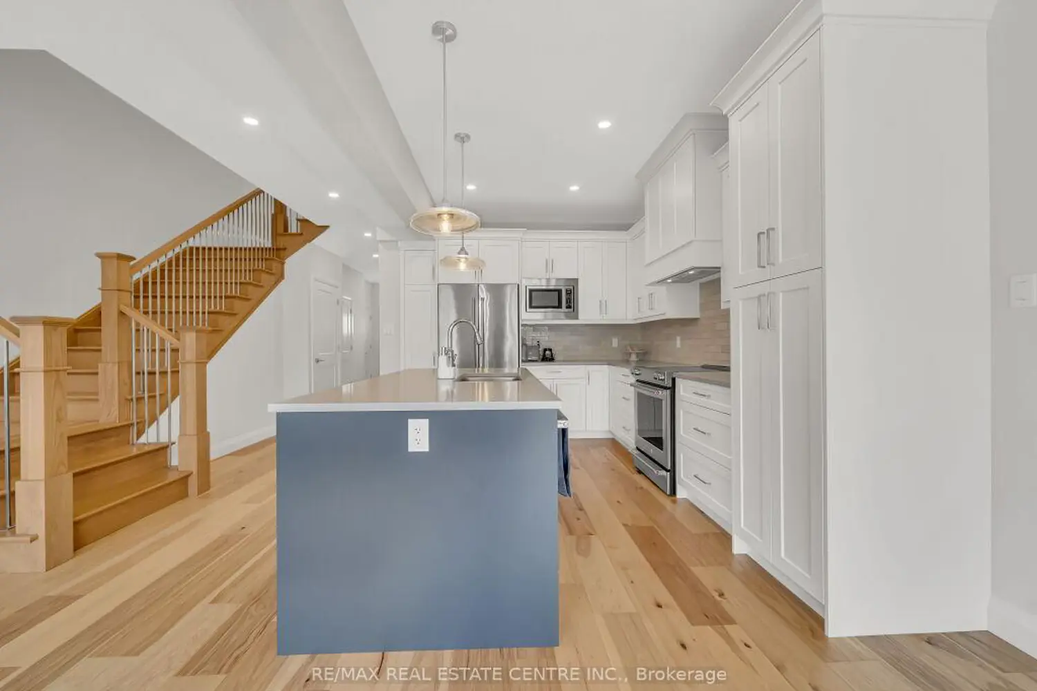 36 Walker Road photo 5