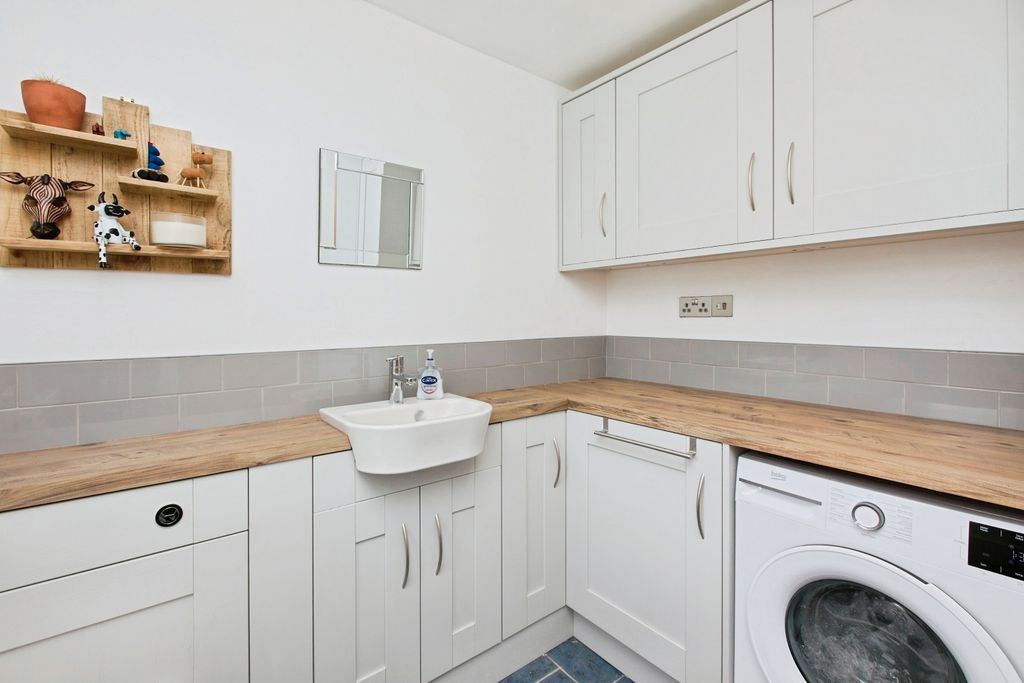 Additional image 6 of 3 bed semi-detached house for saleHolme Close, Hatton DE65
