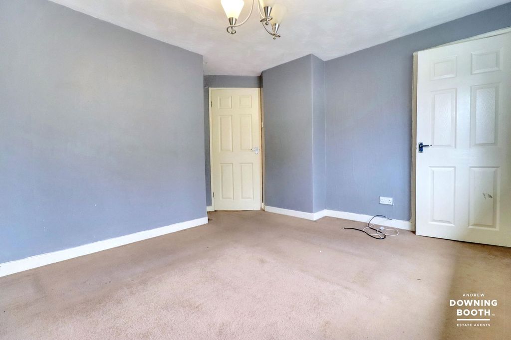 Additional image 11 of 3 bed semi-detached house for saleBroom Covert Road, Lichfield WS14
