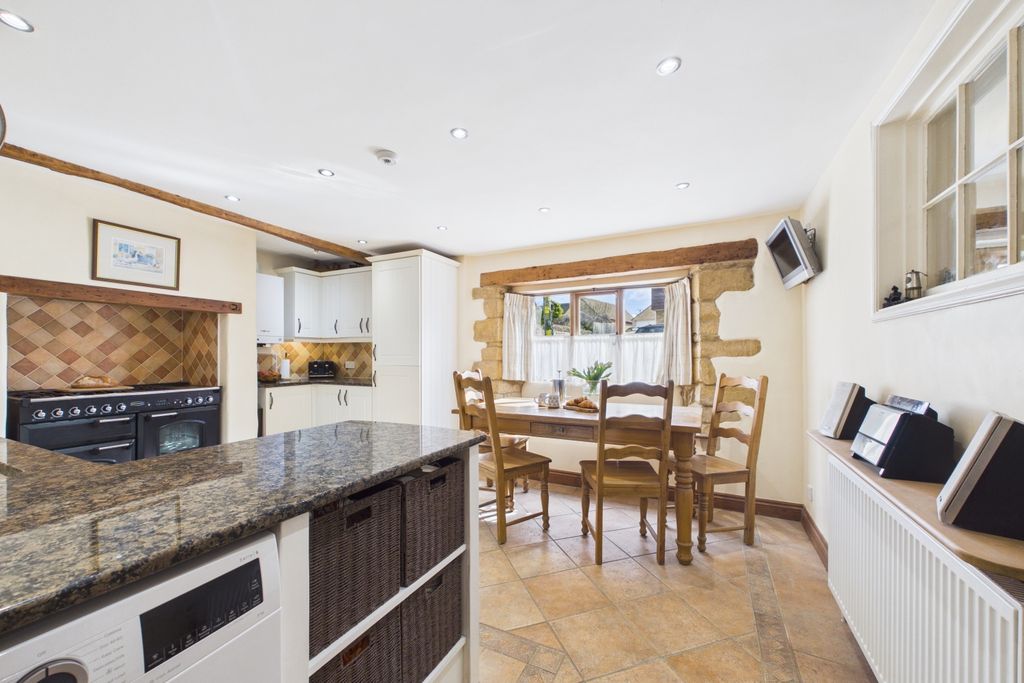Additional image 14 of 3 bed cottage for saleMain Street, Belmesthorpe, Stamford, Lincolnshire PE9