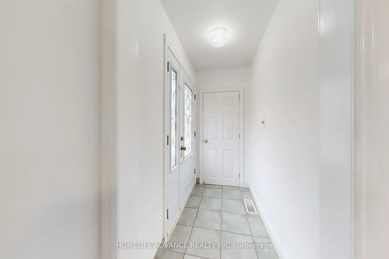 Additional image 8 of 1 Walter Avenue
