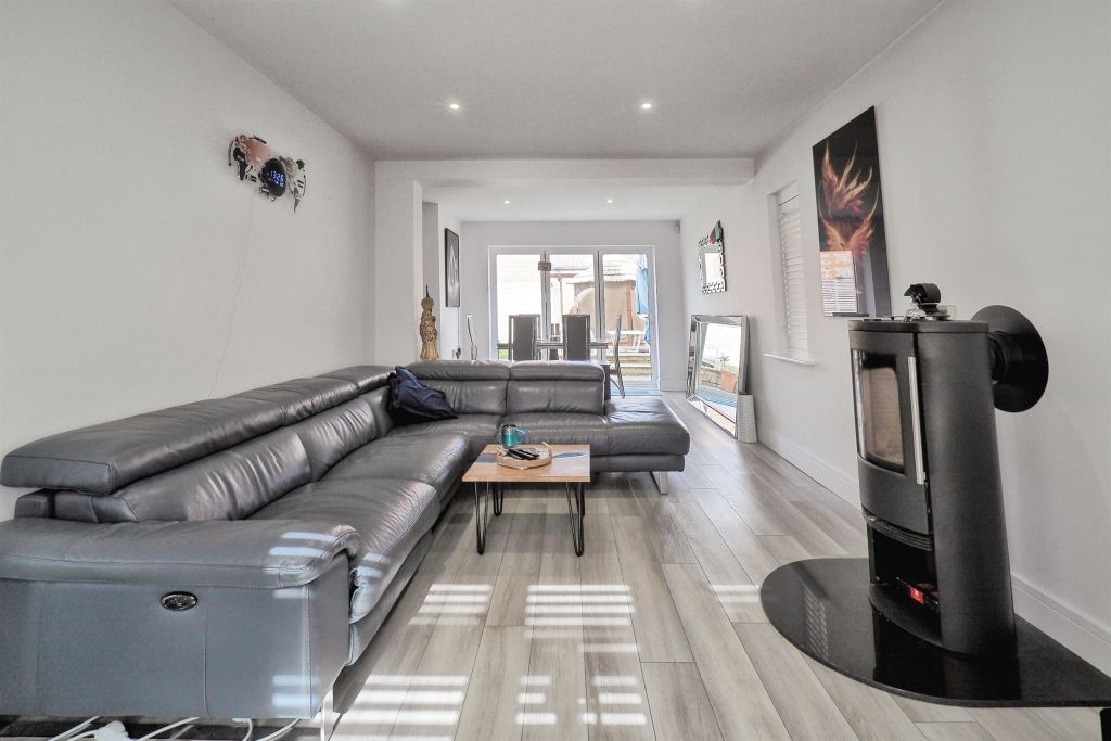 Additional image 4 of 5 bed detached house for saleHolloway Close, Amesbury, Salisbury SP4