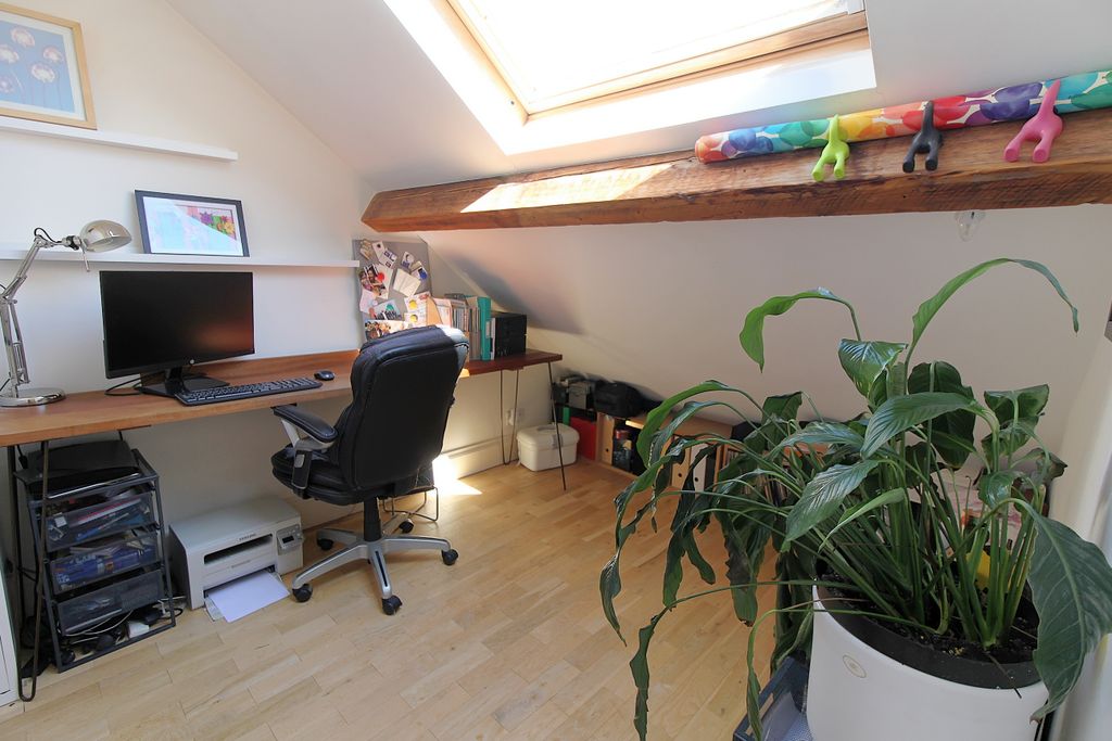 Additional image 22 of 5 bed semi-detached house for saleMeadhurst Road, Western Park, Leicester LE3