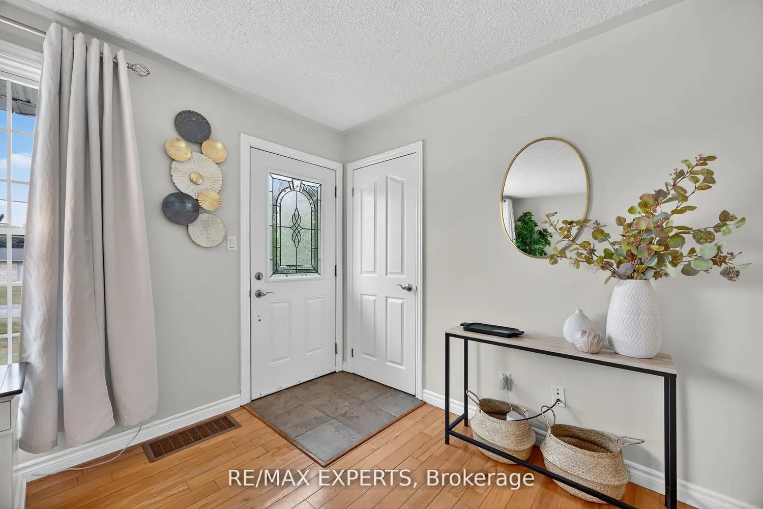 3114 Poplar Road