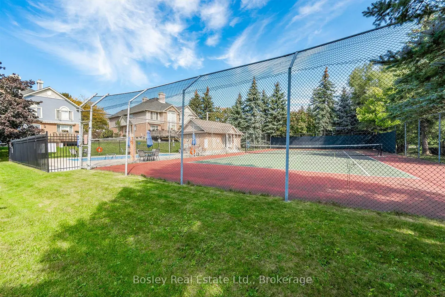 Additional image 17 of 941 Gordon Street 64