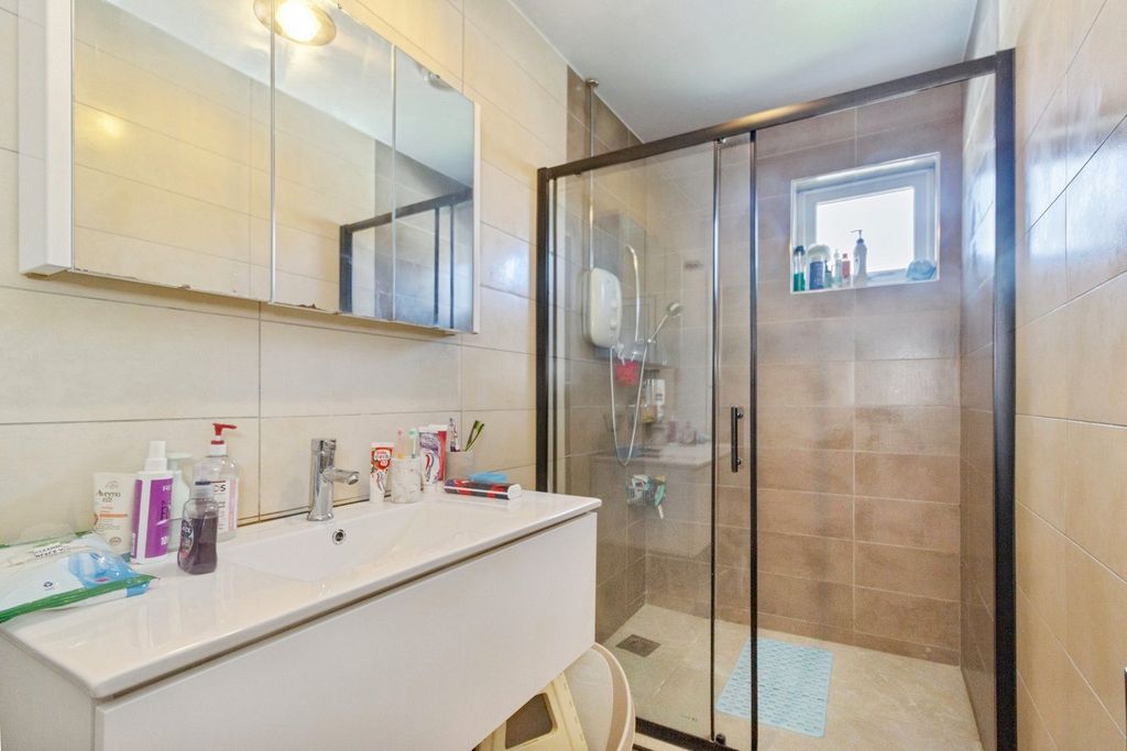 Additional image 16 of 4 bed semi-detached house for saleWestleigh Avenue, Leicester LE3