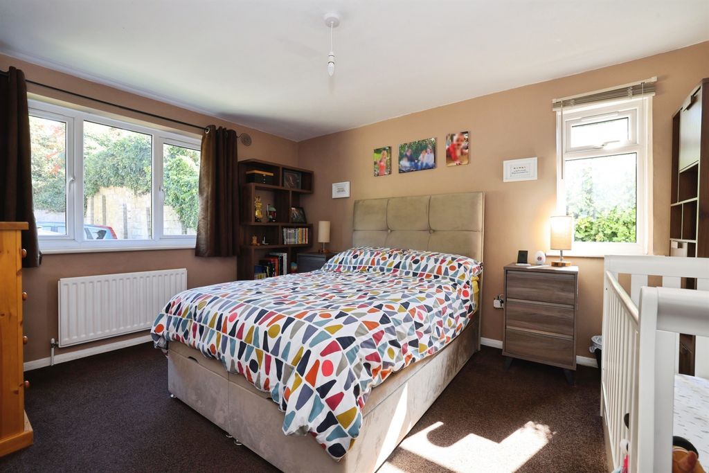 Additional image 9 of 2 bed flat for saleCastle Road, Salisbury SP1