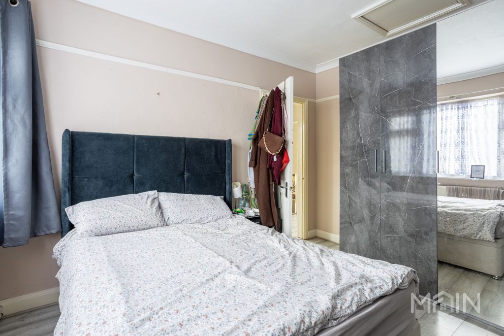 Additional image 14 of 3 bed semi-detached house for salePetworth Drive, Leicester, Leicestershire LE3