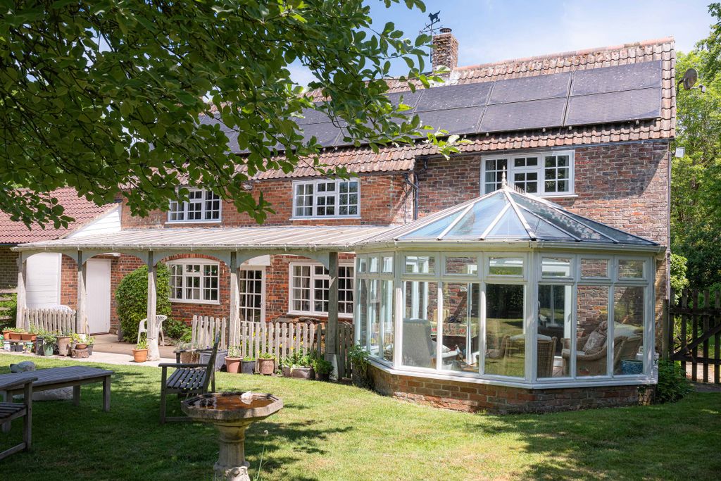 Additional image 8 of 4 bed detached house for saleWinterbourne Monkton, Swindon SN4