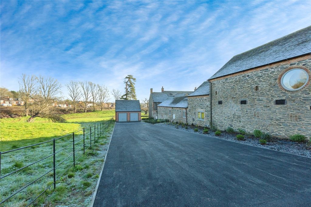 Additional image 5 of 5 bed link detached house for saleThe Farm House, Home Farm, Groby, Leicestershire LE6