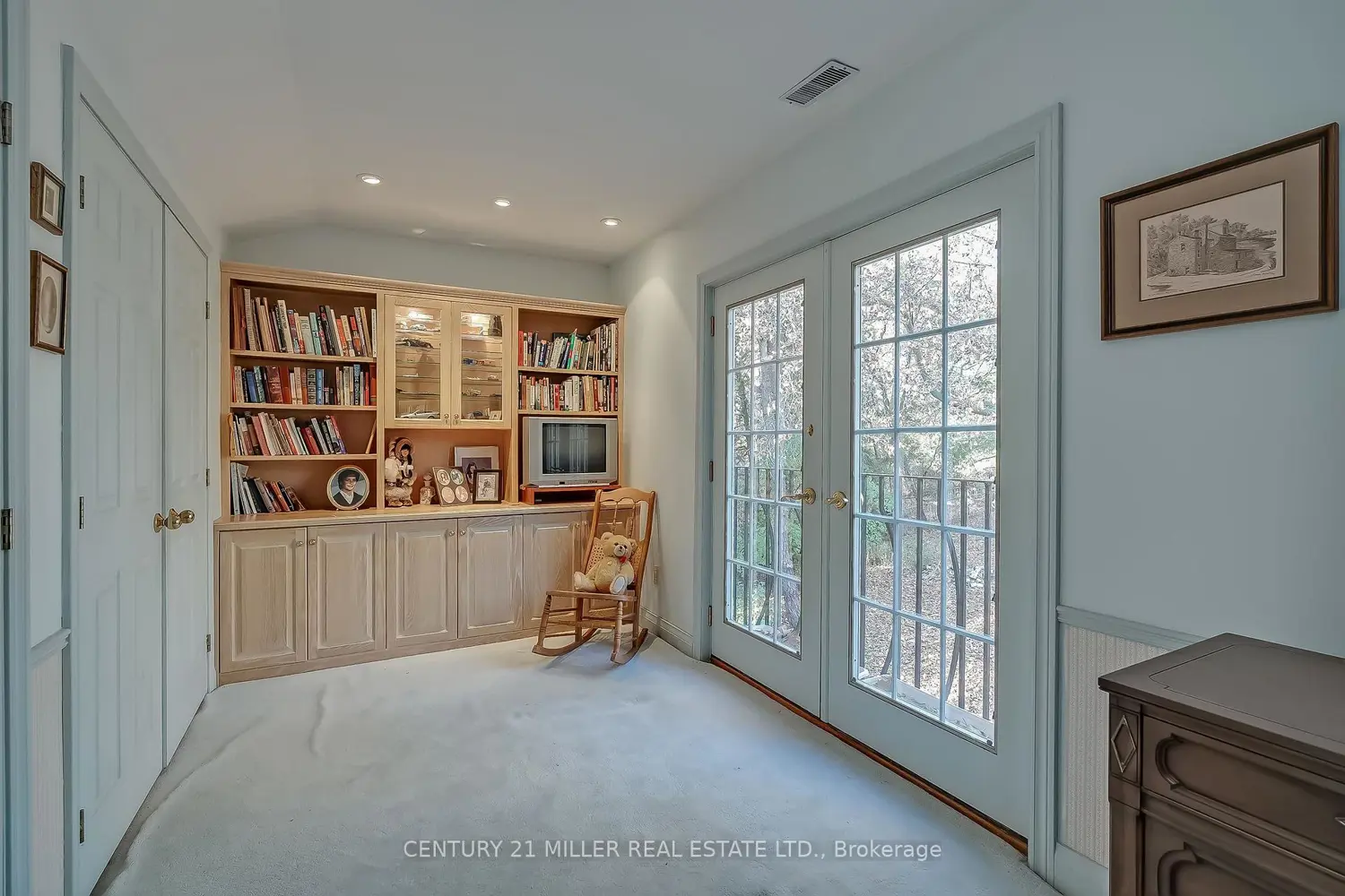 Additional image 16 of 1296 Cumnock Crescent