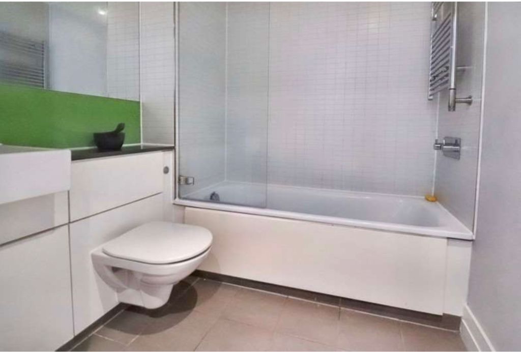 Additional image 8 of 2 bed flat for saleShires Lane, Leicester LE1