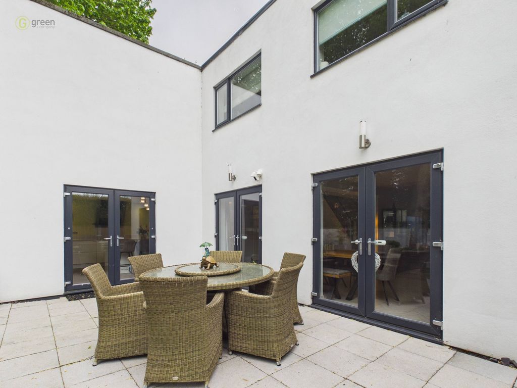 Additional image 3 of 4 bed detached house for saleSolway Close, Tamworth B79