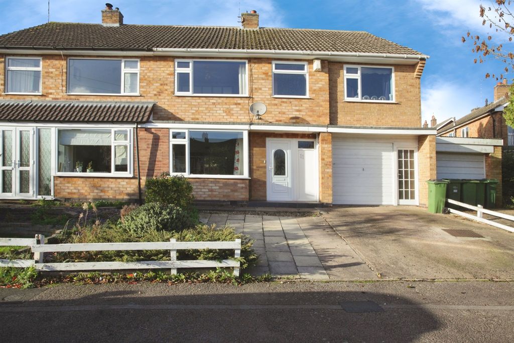 4 bed semi-detached house for saleColtbeck Avenue, Narborough, Leicester LE19