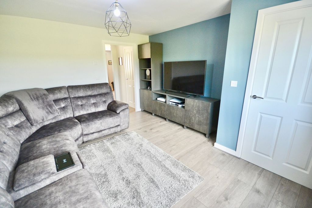 Additional image 2 of 3 bed semi-detached house for saleBuzzard Way, East Leake LE12
