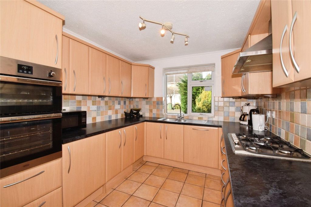 Additional image 3 of 3 bed semi-detached house for saleMilton Close, Wigston, Leicestershire LE18