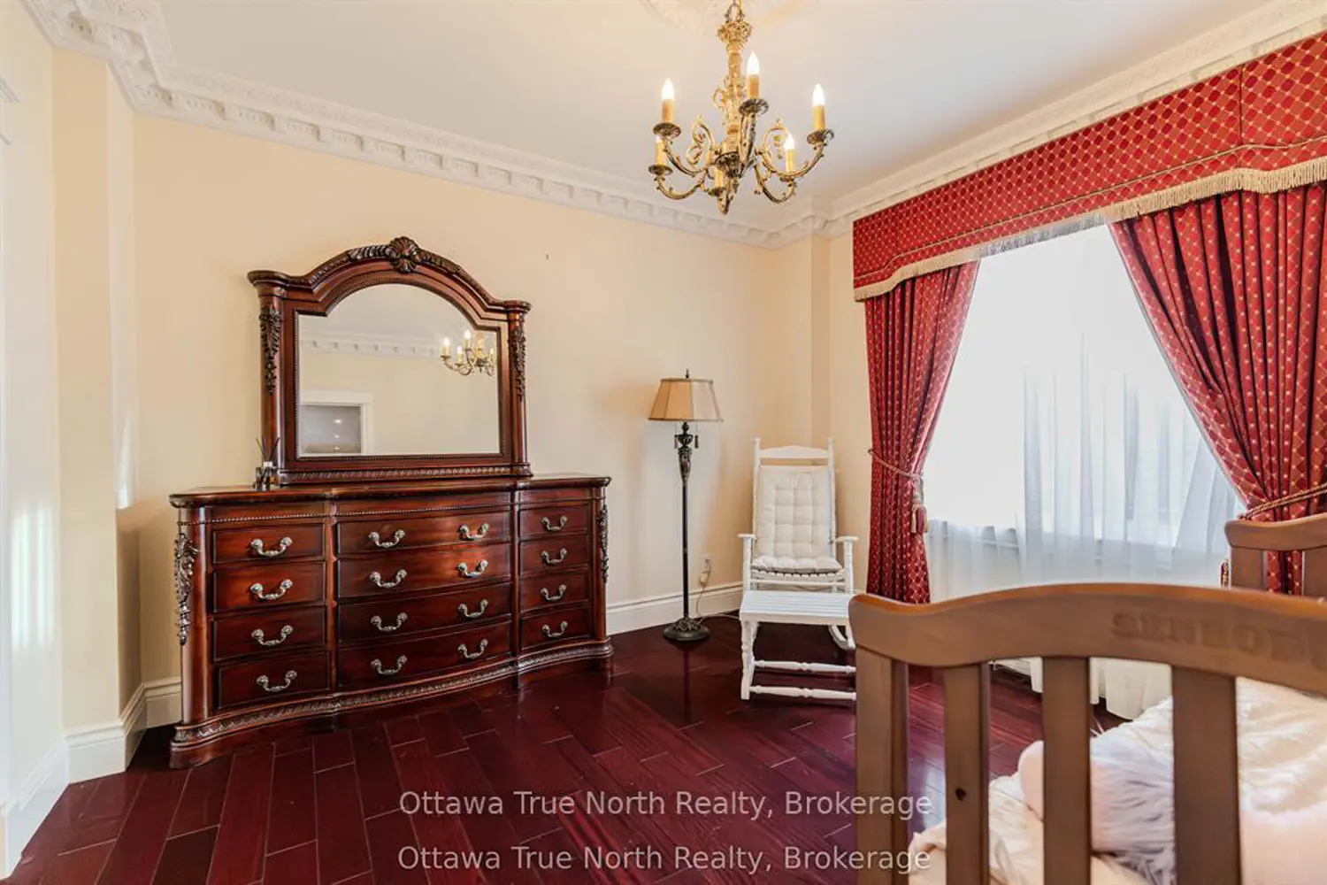 Additional image 8 of 5884 Earlscourt Crescent