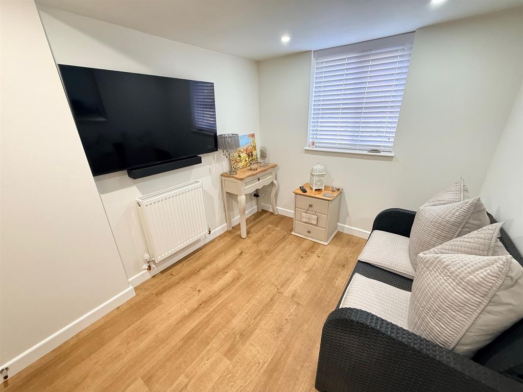 Additional image 9 of 3 bed detached bungalow for saleLaburnum Close, Kinver, Stourbridge DY7