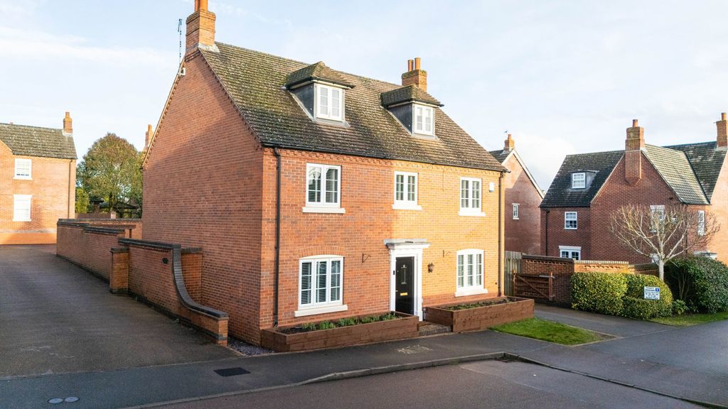 5 bed detached house for saleRuskin Field, Anstey LE7