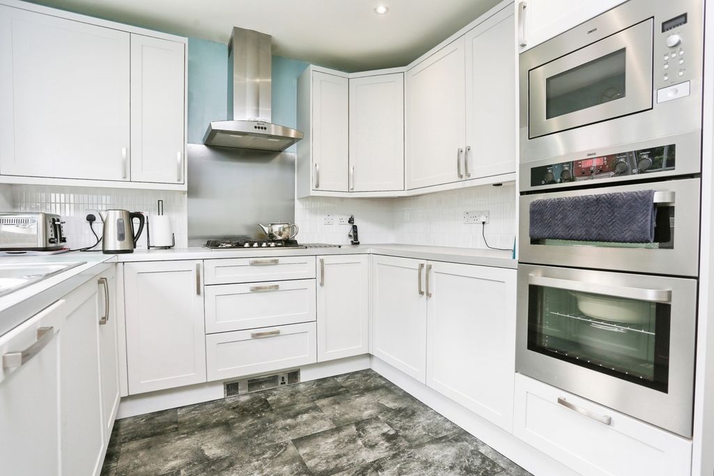 Additional image 3 of 4 bed detached house for saleSaxby Drive, Syston, Leicester, Leicestershire LE7