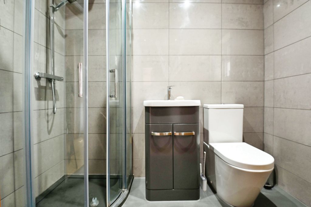 Additional image 13 of 3 bed detached house for saleWigford Road, Dosthill, Tamworth, Staffordshire B77