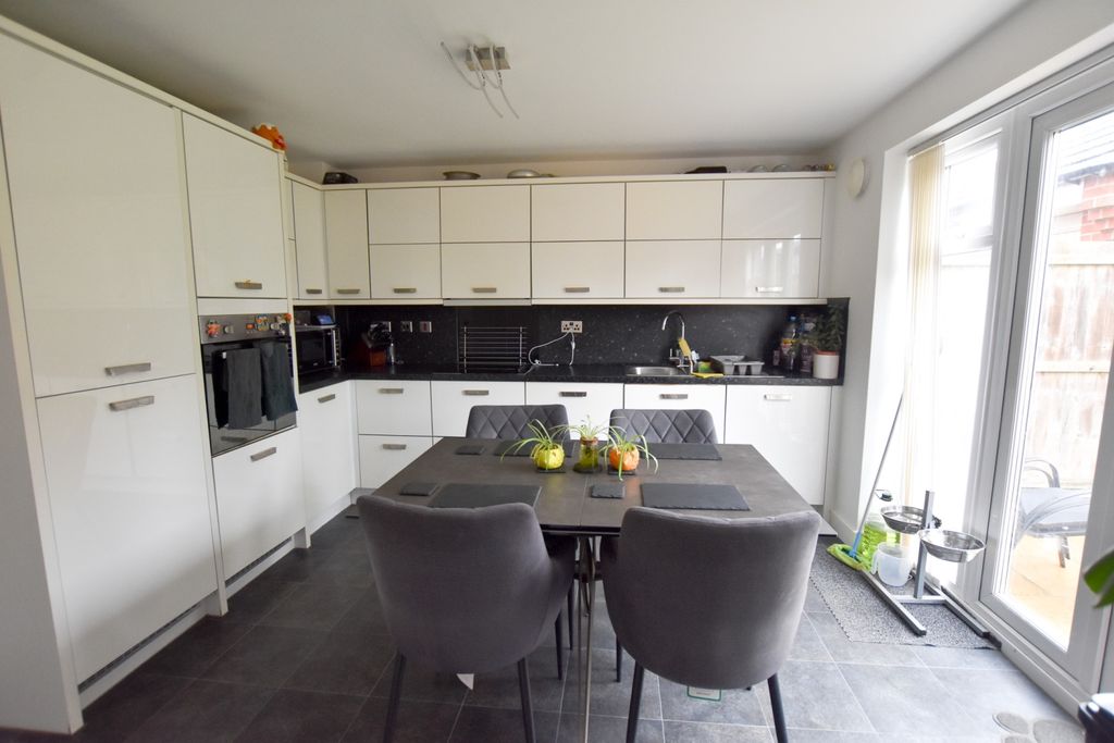 Additional image 2 of 3 bed semi-detached house for saleOld Farm Lane, Newbold Verdon, Leicester, Leicestershire LE9