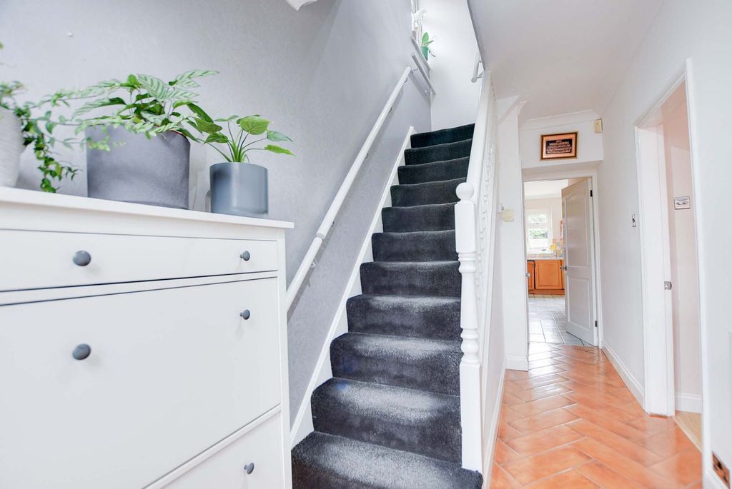 Additional image 6 of 3 bed semi-detached house for saleGainsborough Road, Knighton, Leicester LE2