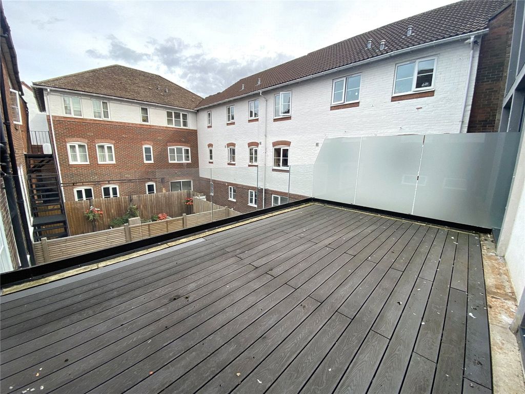 Additional image 7 of 1 bed flat for saleRollestone House, 8-12 Rollestone Street, Salisbury SP1