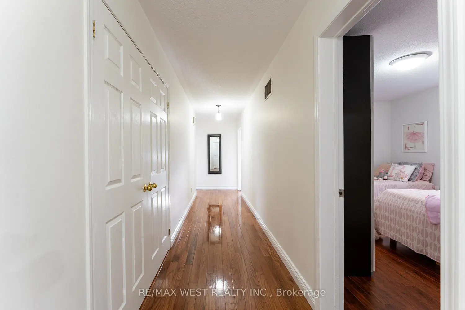 Additional image 15 of 76 Yellow Avens Boulevard