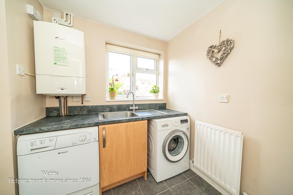 Additional image 14 of 4 bed detached house for saleThistledown Drive, Featherstone, Wolverhampton WV10