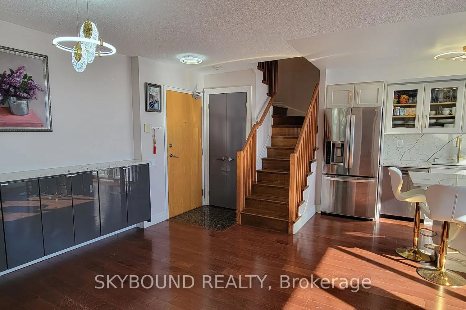 Additional image 5 of 1040 The Queensway 919