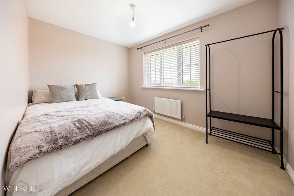 Additional image 12 of 3 bed semi-detached house for saleDere Close, Two Gates, Tamworth, Staffordshire B77