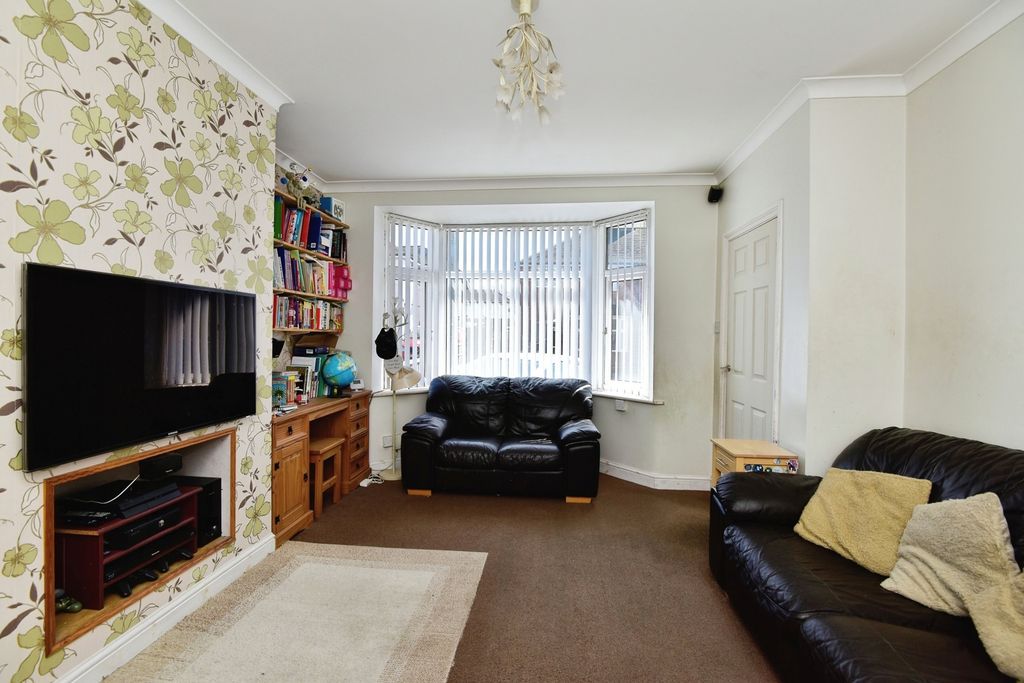 Additional image 2 of 3 bed semi-detached house for saleHollinshead Avenue, Newcastle, Staffordshire ST5