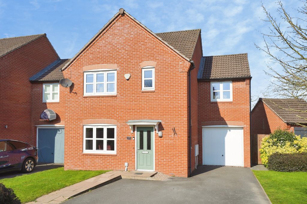 4 bed detached house for saleBridgewater Road, Burton-On-Trent DE14